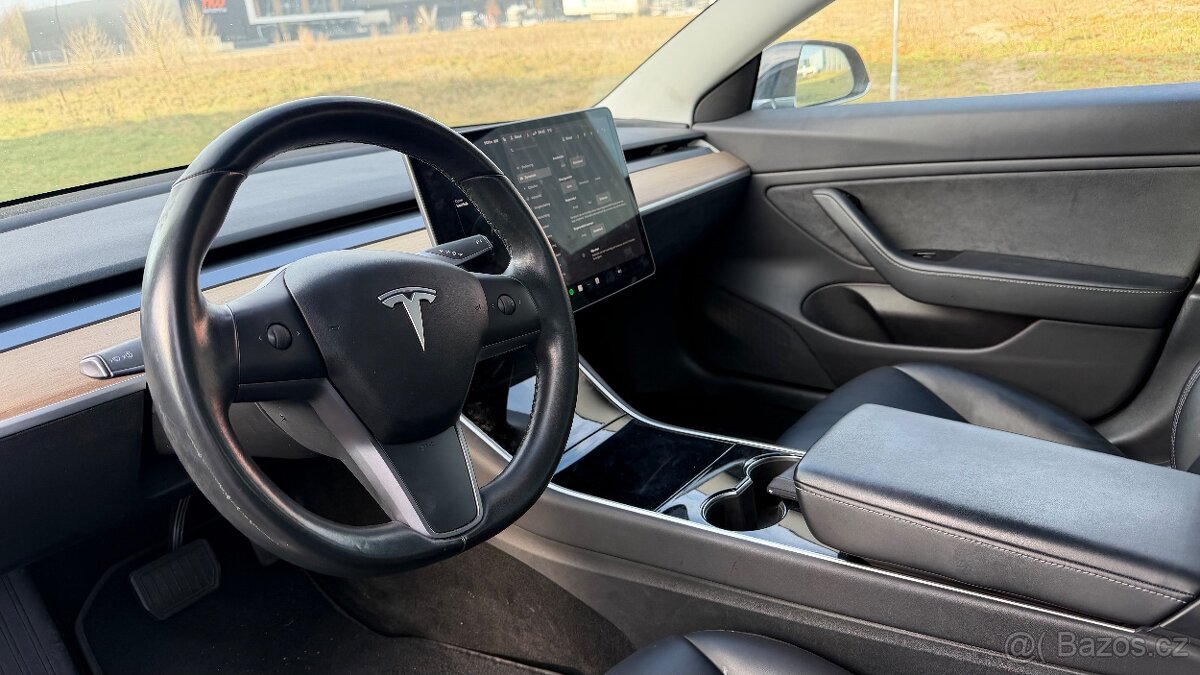Tesla Model 3, Long Range AWD 75kWh Ojeté, 6/2019, - 9