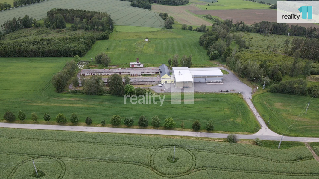 Prodej komerčního areálu 3.235m2, pozemek 19.042m2, Obec Put - 9