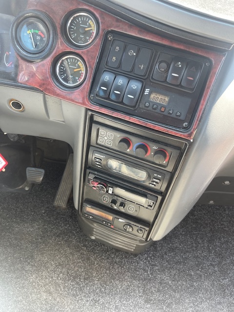 Autobus ISUZU Turquoise Euro 5 30míst - 9