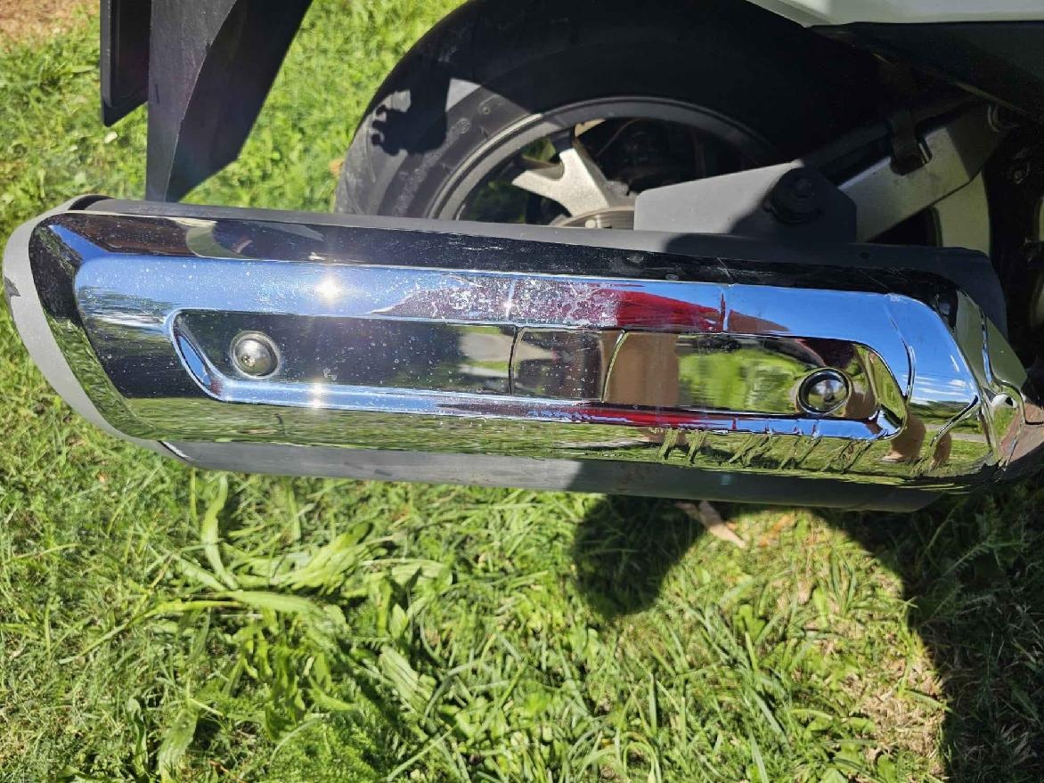 SUZUKI BURGMAN 400 - 9