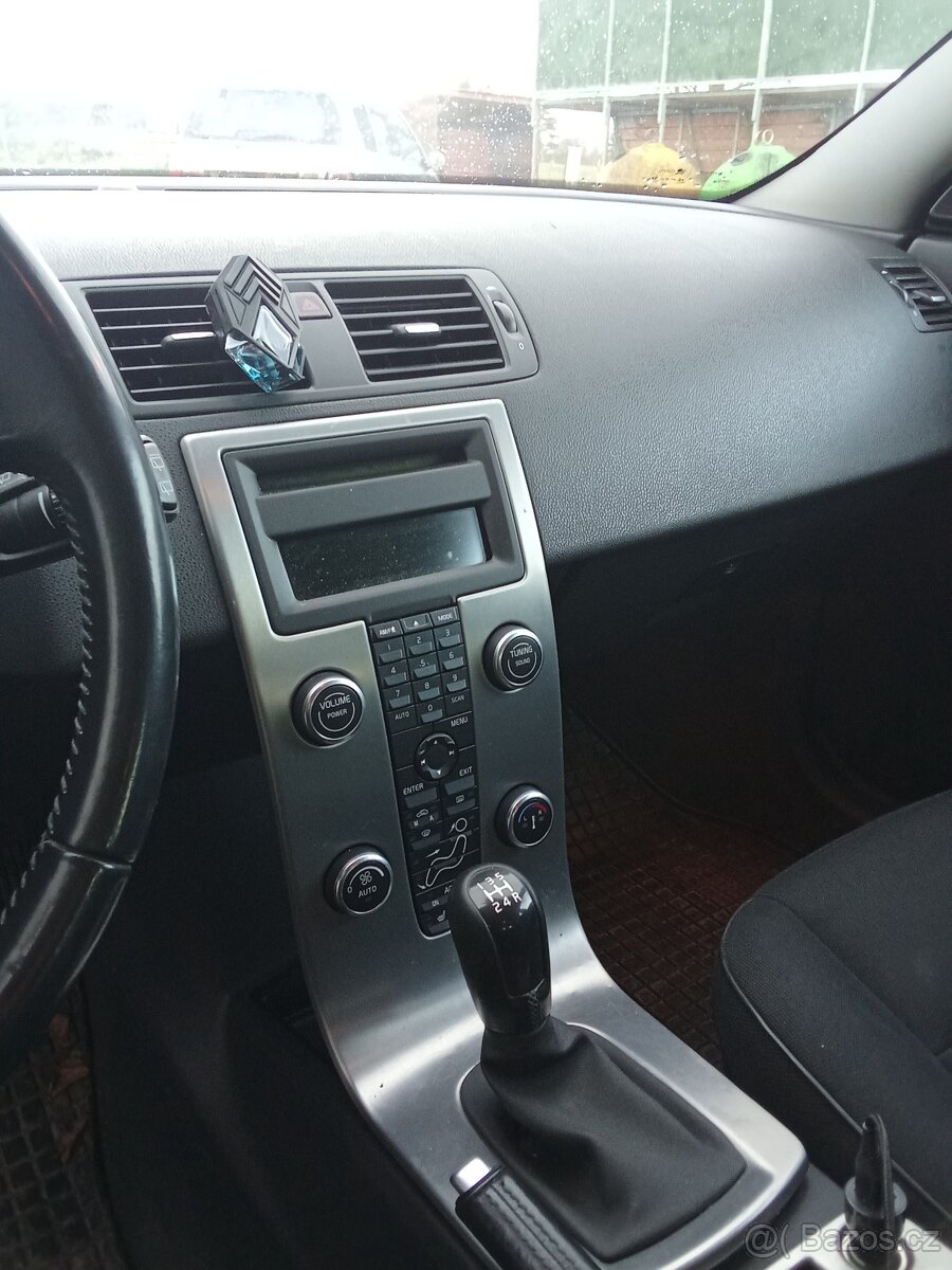 Prodám Volvo v50 - 9