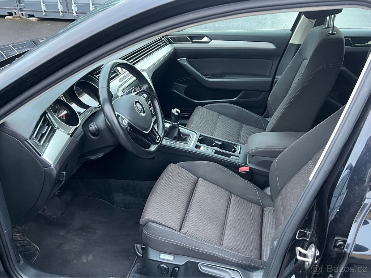 Volkswagen Passat B8 1.4 TSi COMBI 2017 MOŽNO NA SPLÁTKY - 9