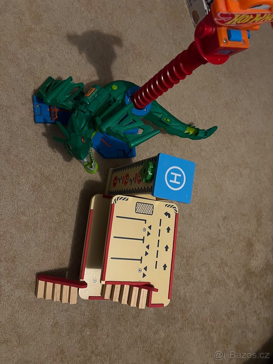 Veliký balík hraček - 9