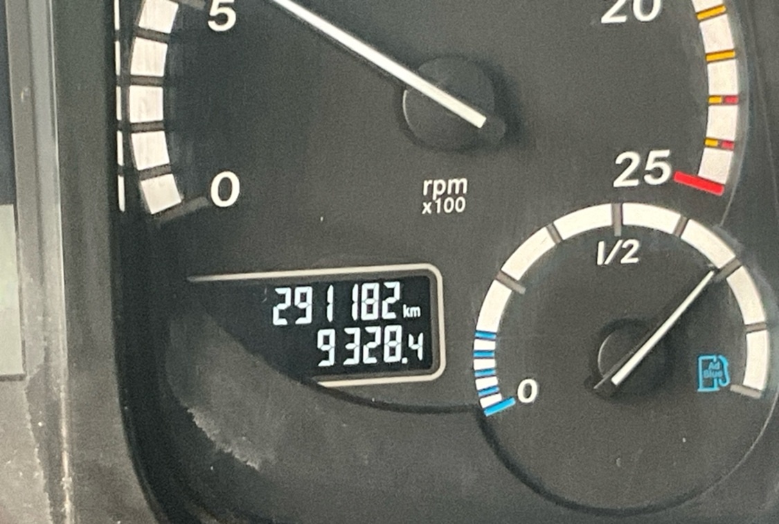 MB Arocs 2651 Bluetec 6x4 sklápěč - 9