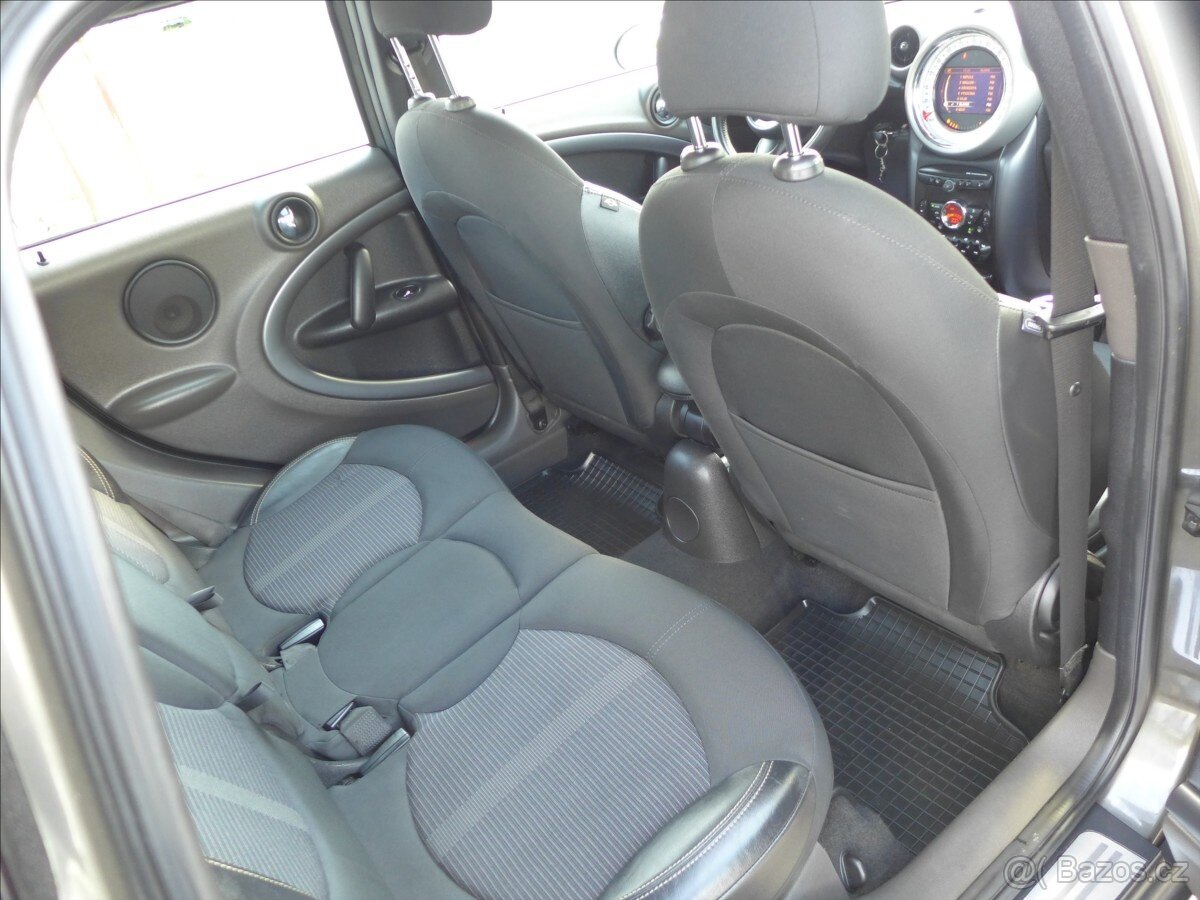 Mini Countryman 2,0 SD 4X4 VÝHŘEV PLNÝ SERVIS - 9