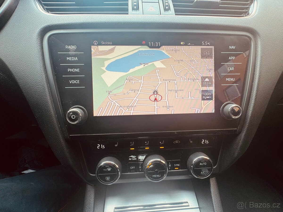 Škoda Octavia 3 1.6 TDI Style DSG - 9