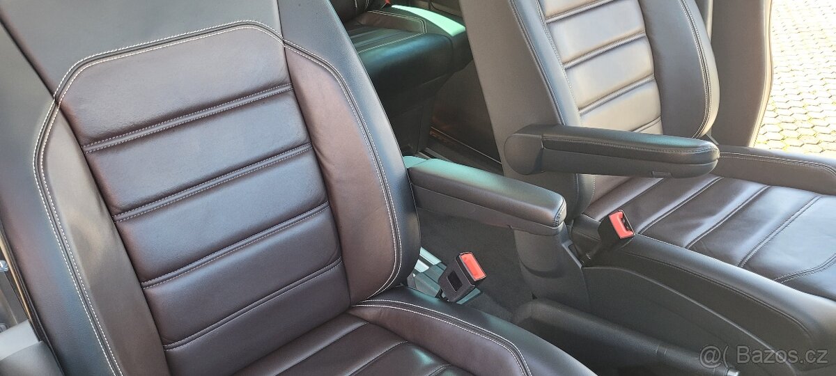 VW Multivan T6 2,0TDi 150kW DSG 4x4 Highline 7.mistný DPH - 9