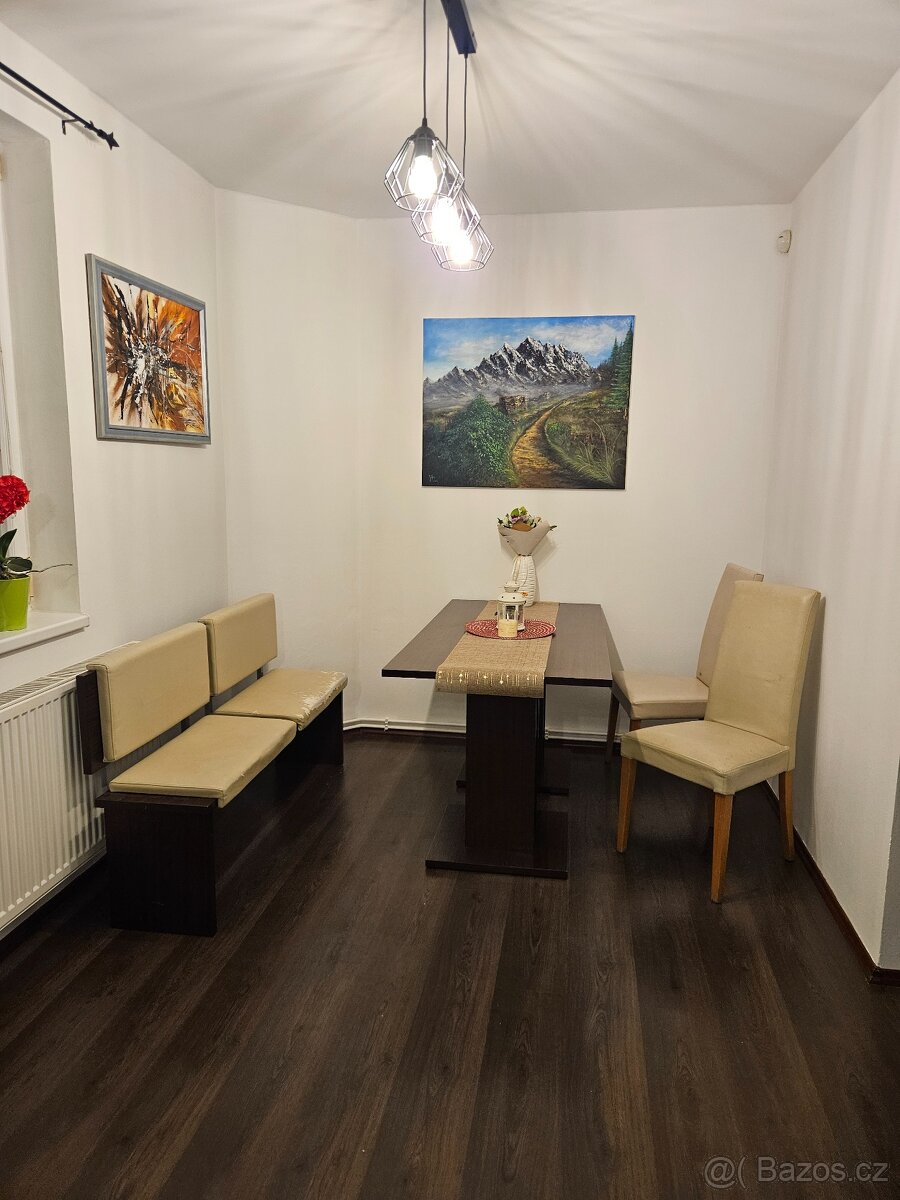 Jídelní sestava - 9