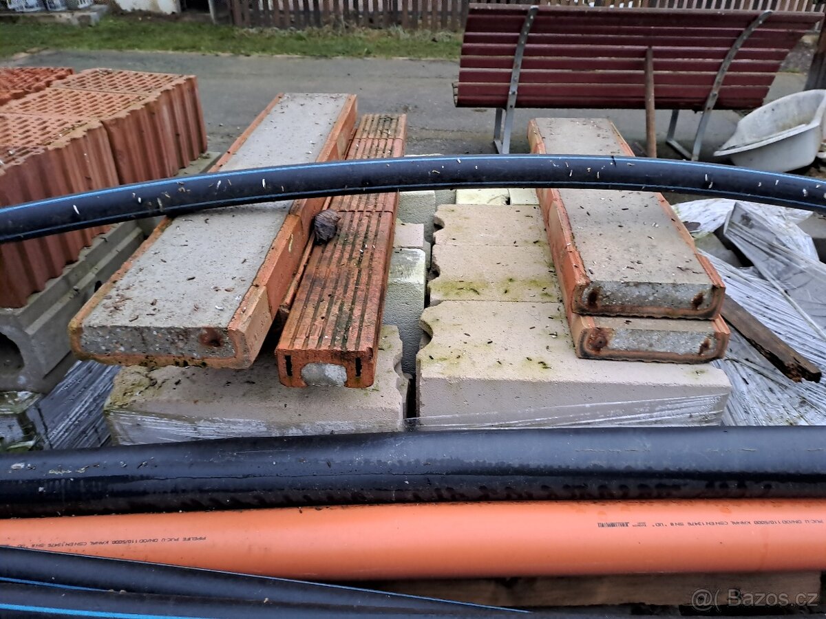 Zbytky ze staveb - 9