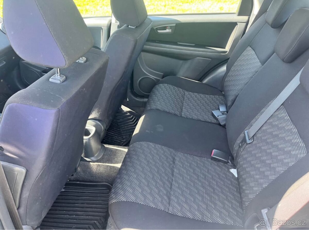 SUZUKI SX4 2.0 benzín 103kw 4x4 AUTOMAT - 9
