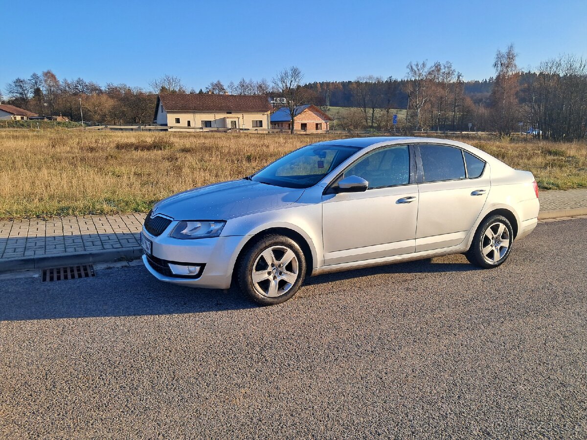 Škoda Octavia 3, 1.6tdi, DSG - 9