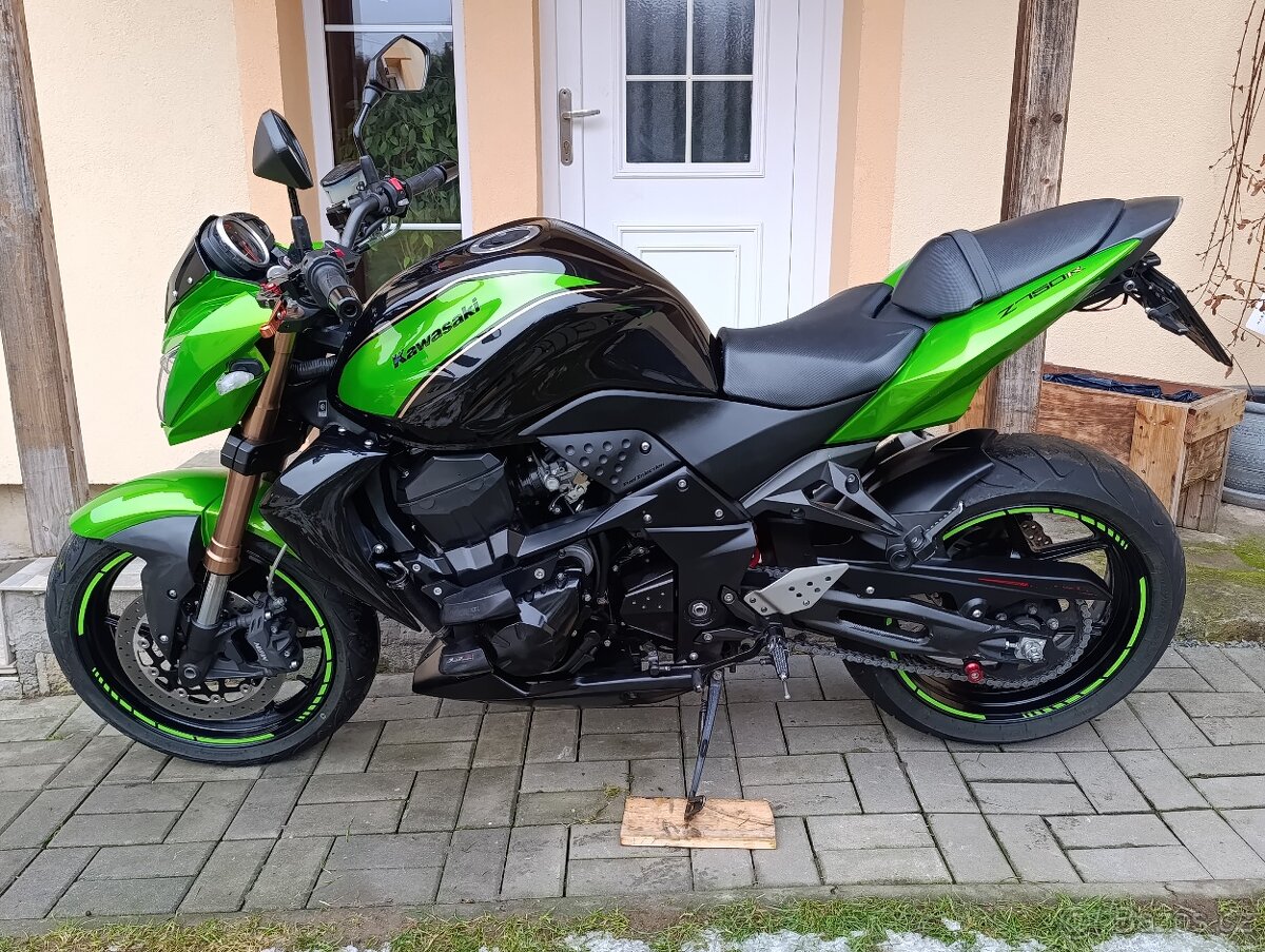 Kawasaki Z750 R - 9