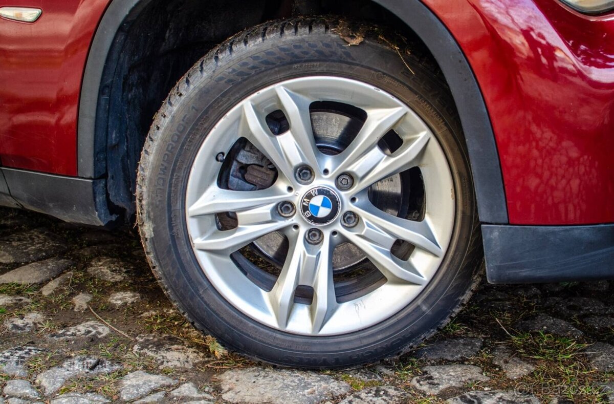 BMW X1 xDrive 18d A/T - 9
