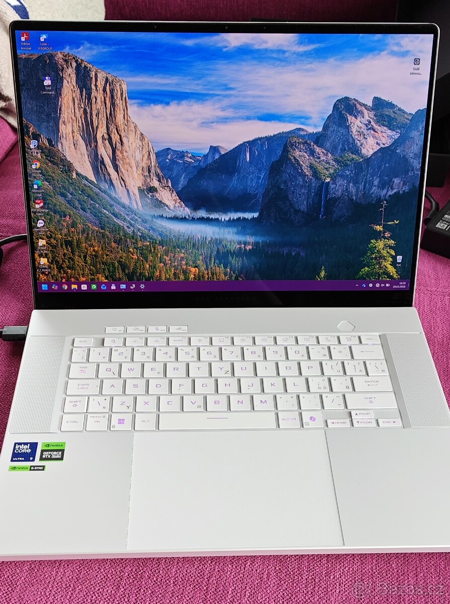 Asus ROG Zephyrus G16 GU605CW-NEBULA111X - 9