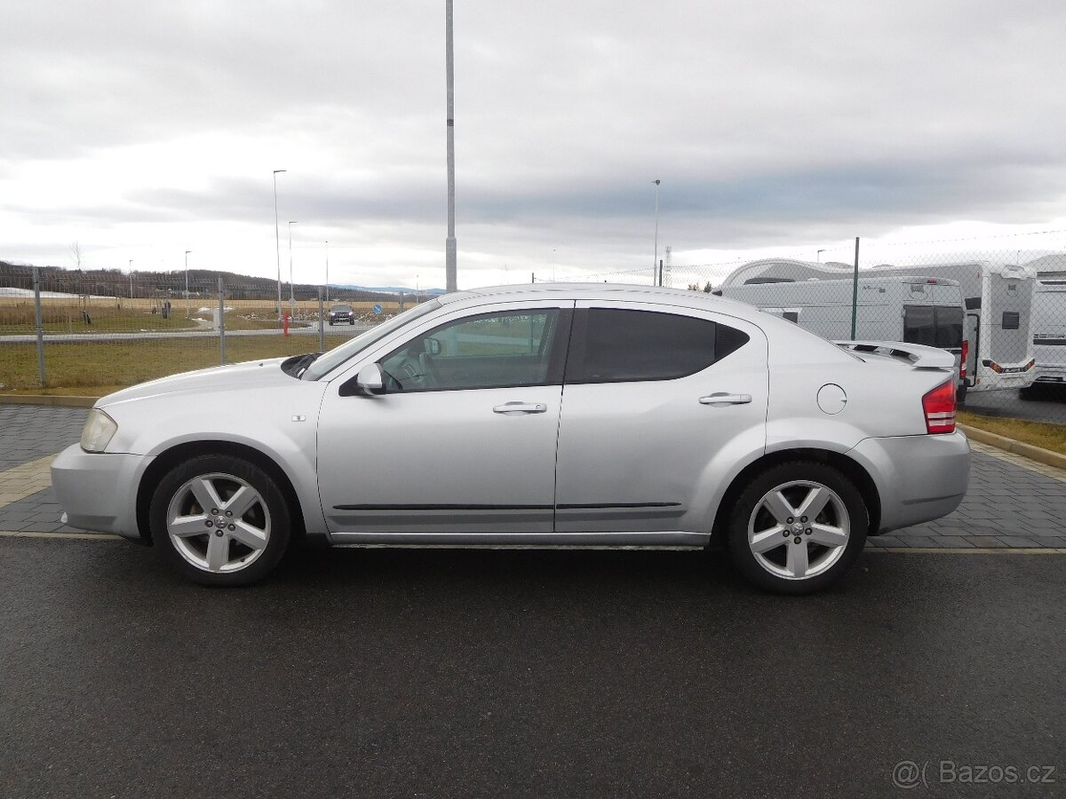 Dodge Avenger 2.0 CRD SXT, 103 kW, Klima - 9