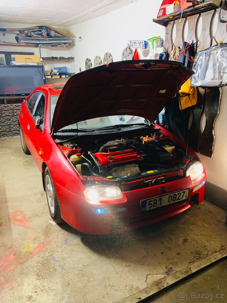 Prodám vyměním Mazdu 323F REZERVACE - 9