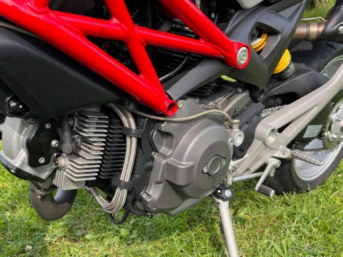 Ducati Monster 1100 - 9