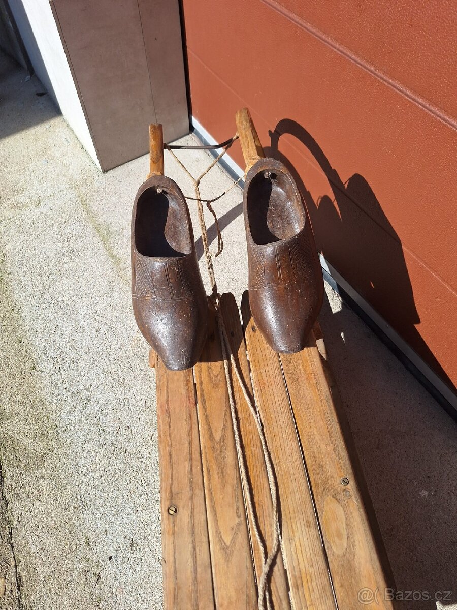 Sáňky a dřeváky - 9