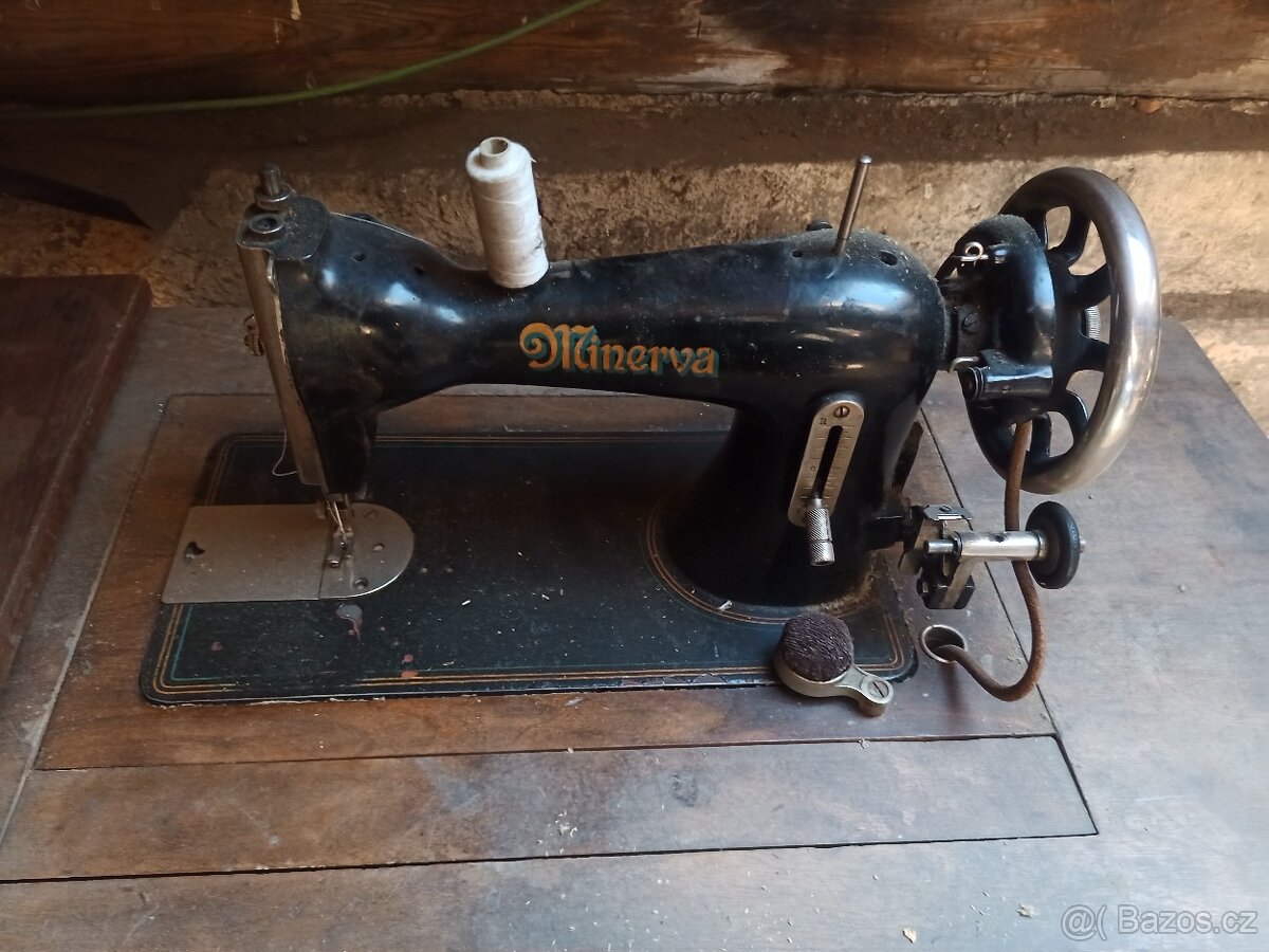 Prodám šicí stroj Minerva - 9