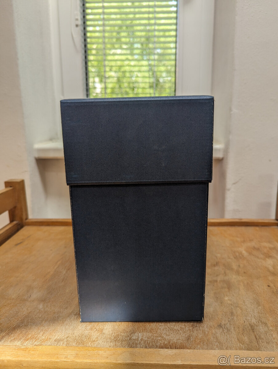 Vinné skleničky (Velké) s krabici (Bílý satenový vnitřek) - 9