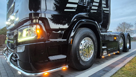 Scania S770 6x2 - tahač návěsů - 9