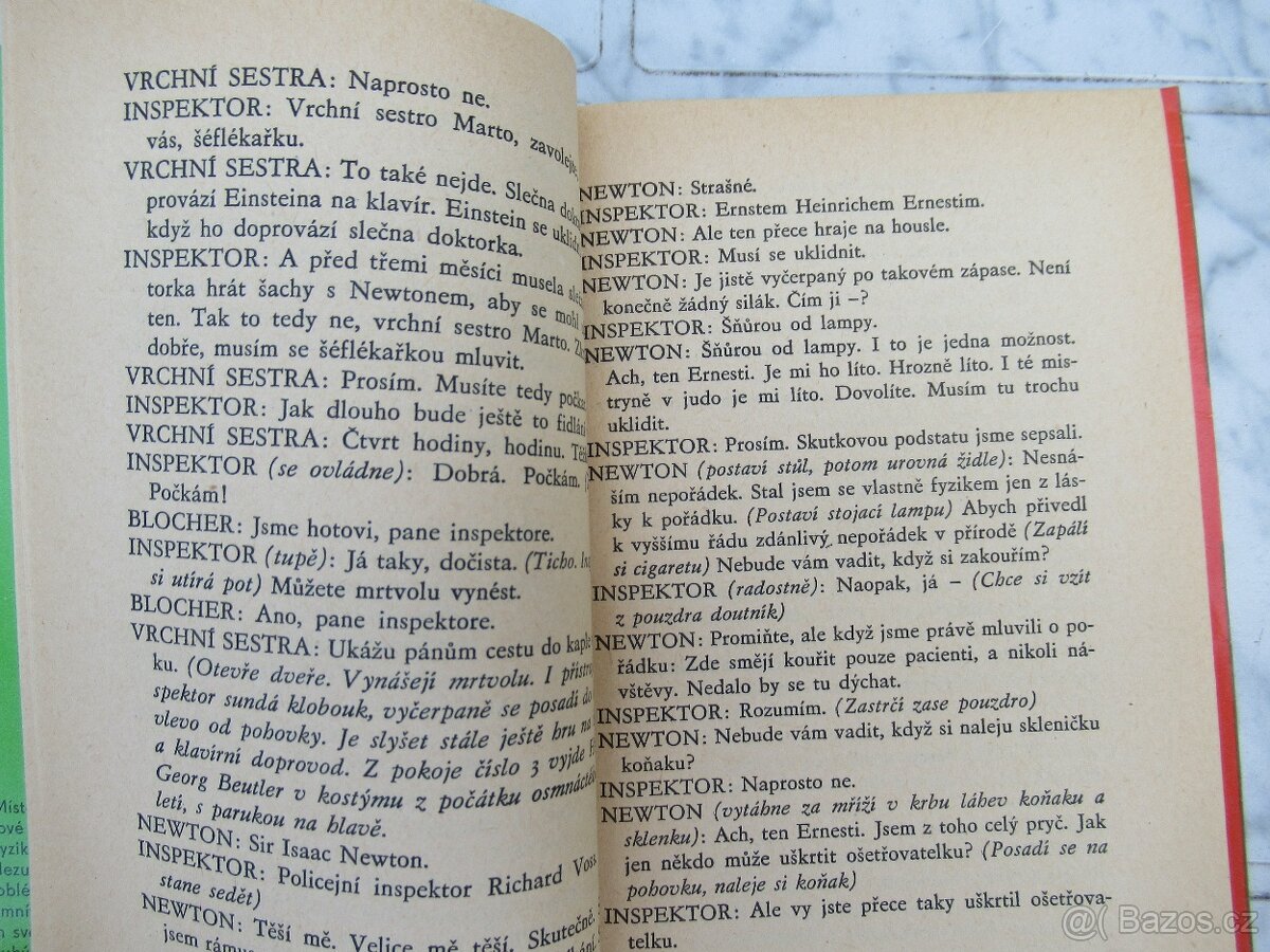 různé staré knihy - 9