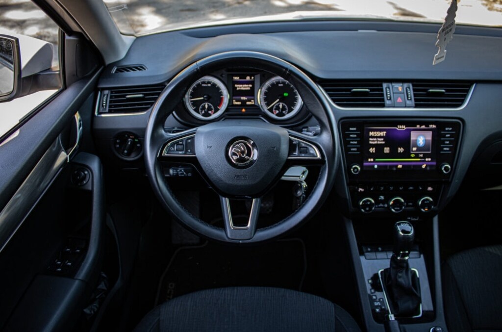 Škoda Octavia Combi 1.6 TDI DSG Style - 9