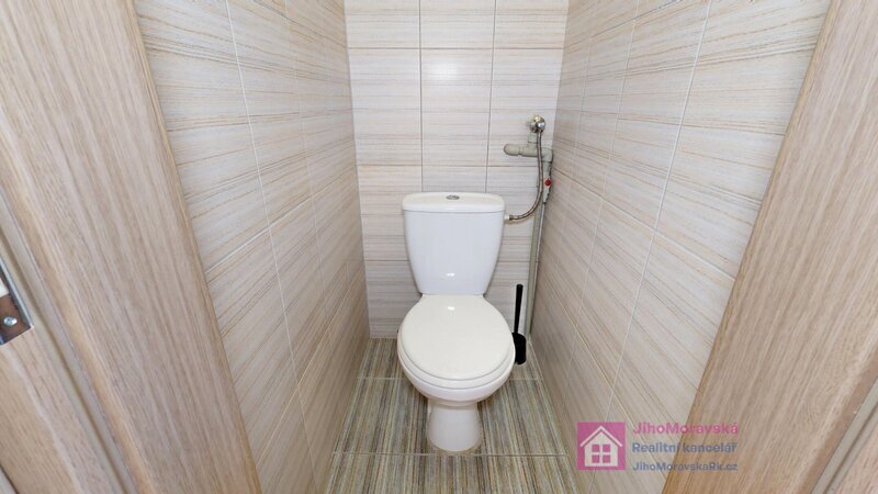 Prodej bytu 3+kk, Dlážděná, Zaječí - 9
