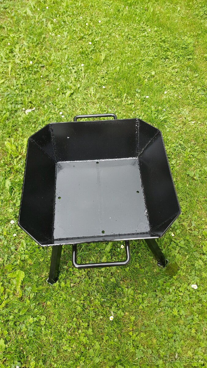 Ohniště včetně laviček - 9