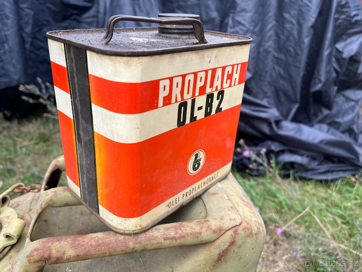 Plechovka od proplachovacího oleje - 9