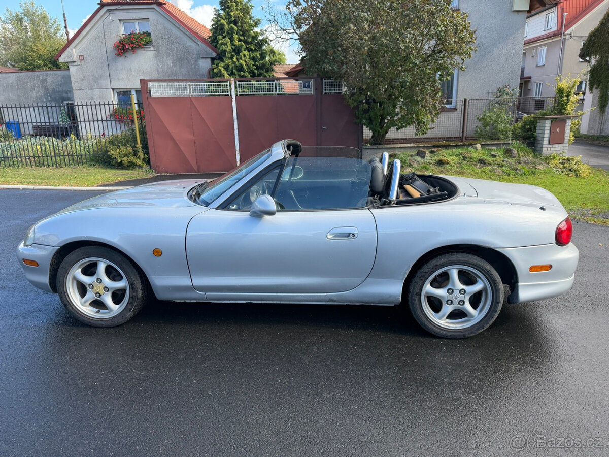 Mazda MX-5 cabriolet 1.8i - 9