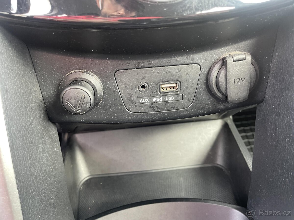 Hyundai I30 1.6 i , 88 kW benzín, 2015 - 9