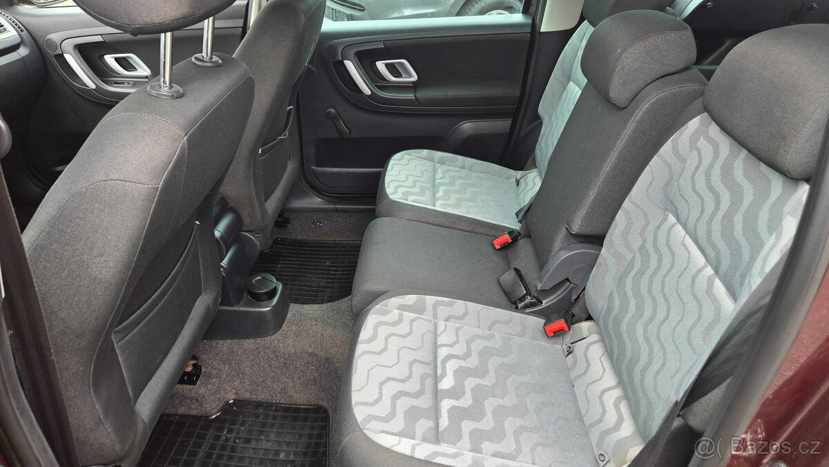 ŠKODA ROOMSTER STYLE PLUS EDITION 1.4 16V - 9