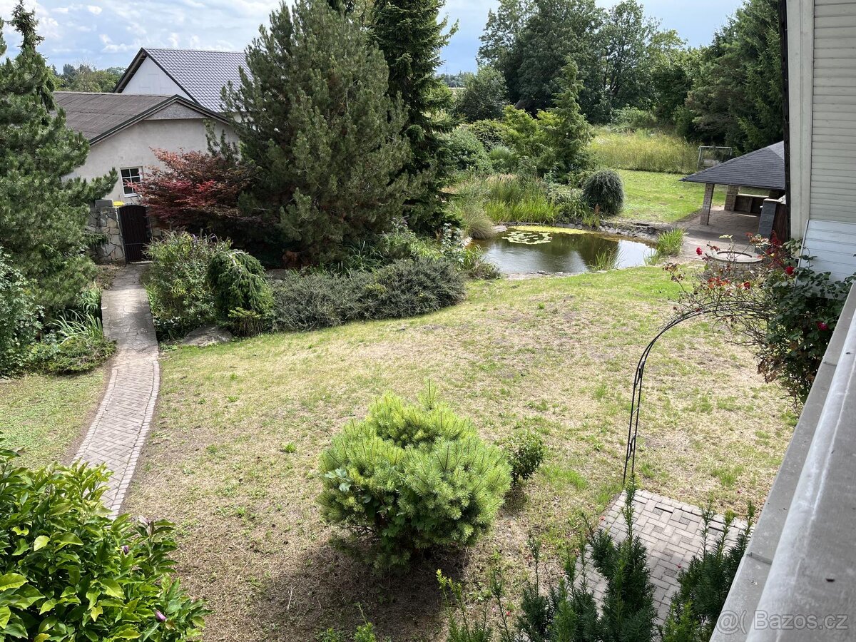 Prodej krásného rodinného domu se zahradou v Plotišti nad La - 9