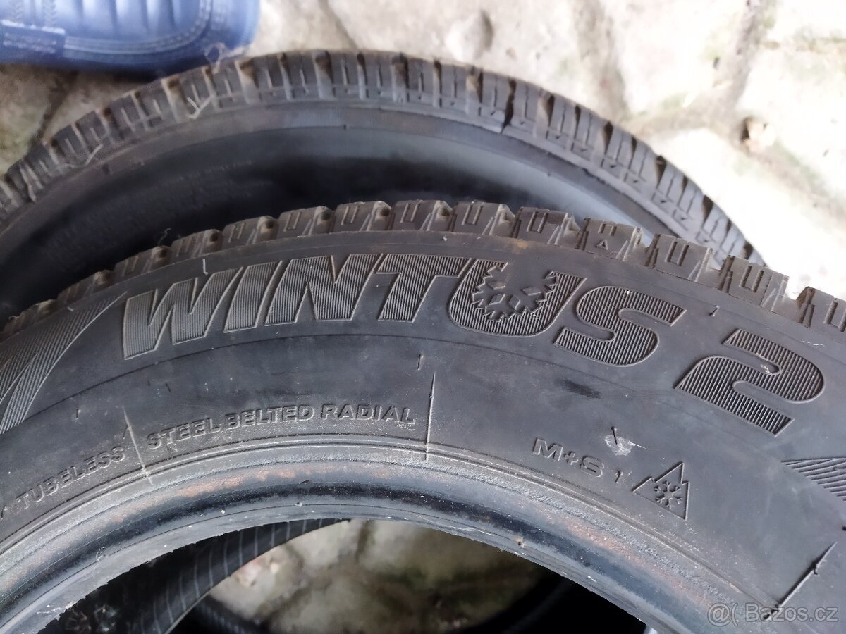 Pneu zimní 2.ks. Na dodávku 195 16/C.Skoro nejeté.Zátěžové. - 9