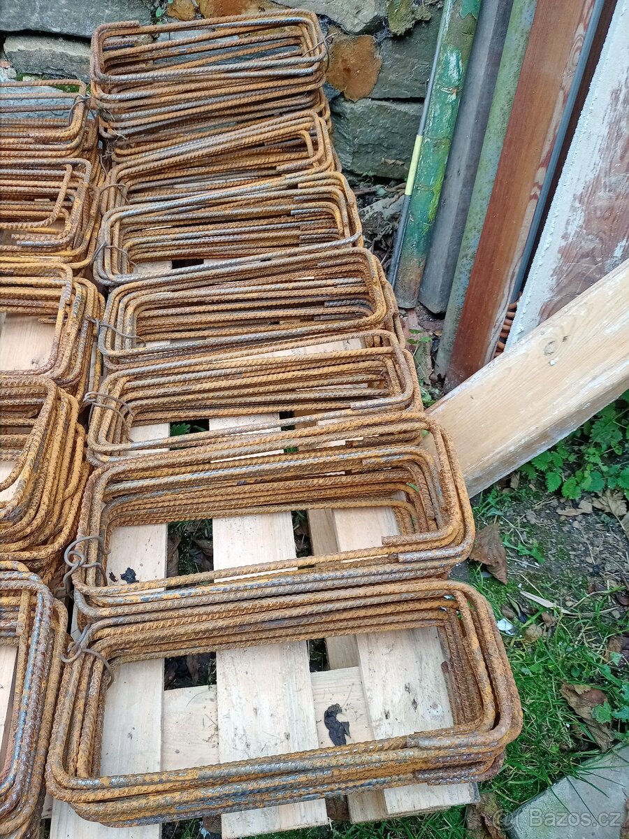 Armovací třmínky na věnce - 9