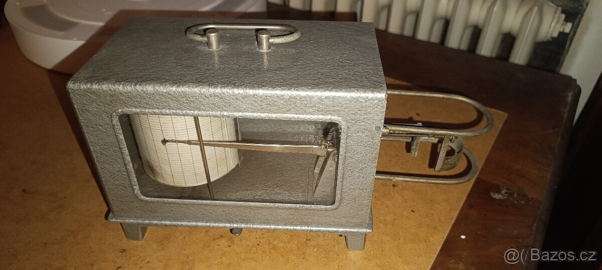starý měřák, termograf, přístroje - 9