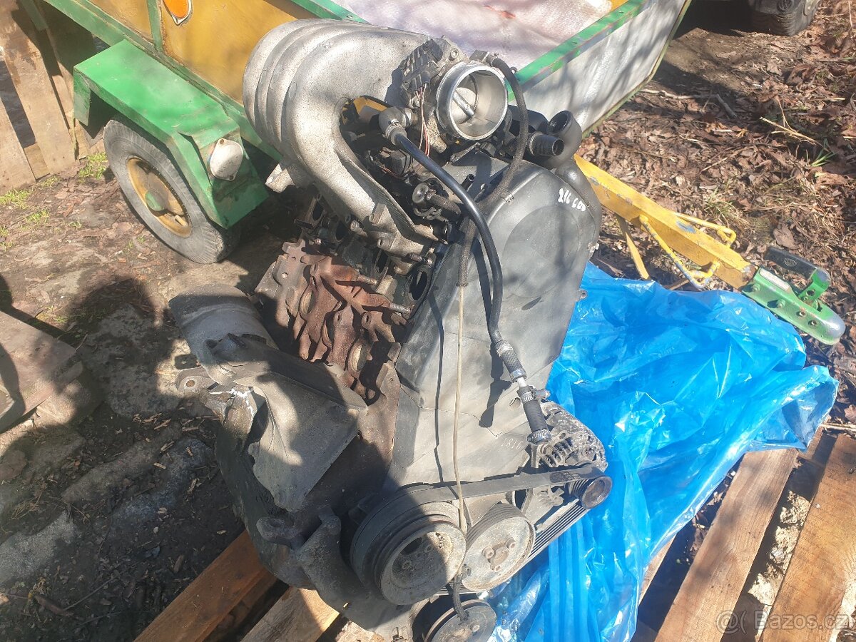 Motor VW 2.0 benzín 85kw - 9