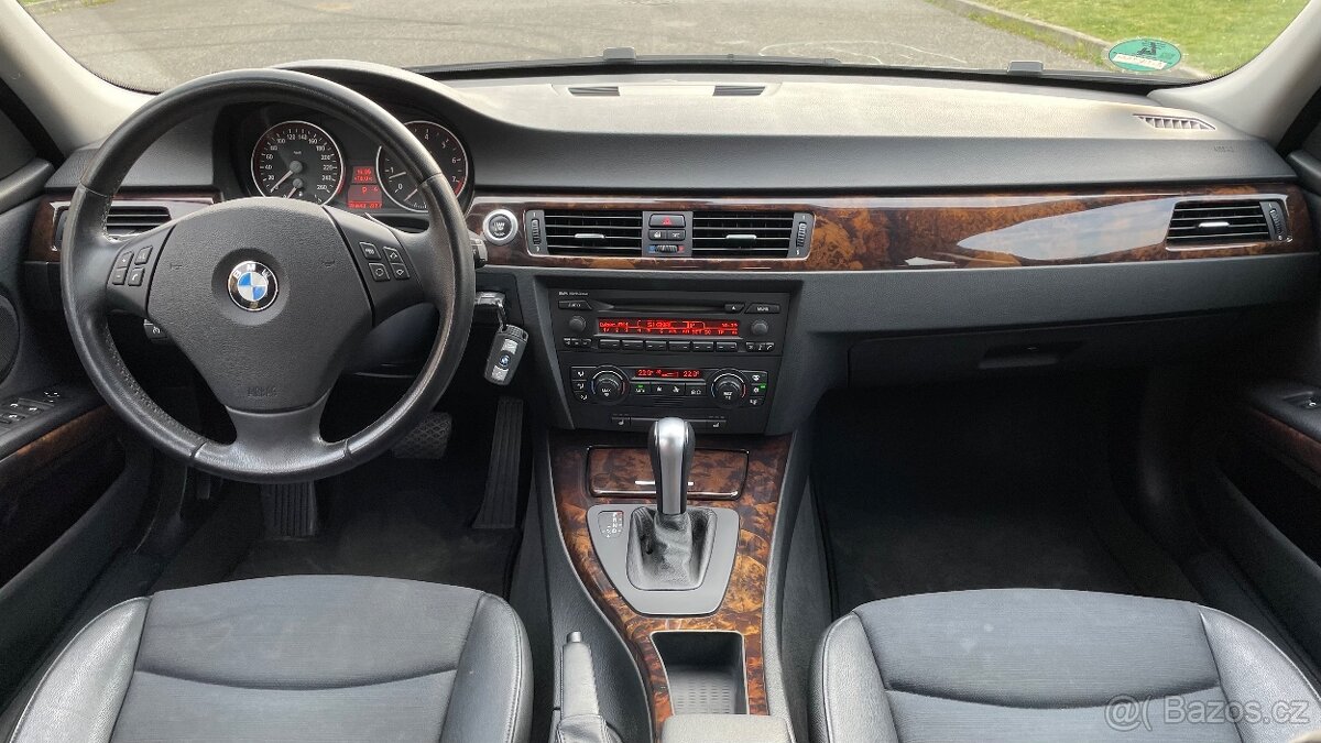 BMW E91 325i XENONY - 9