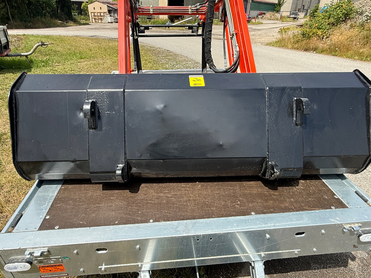 Čelní nakladač KL1595 značka KIOTI DAEDONG - 9