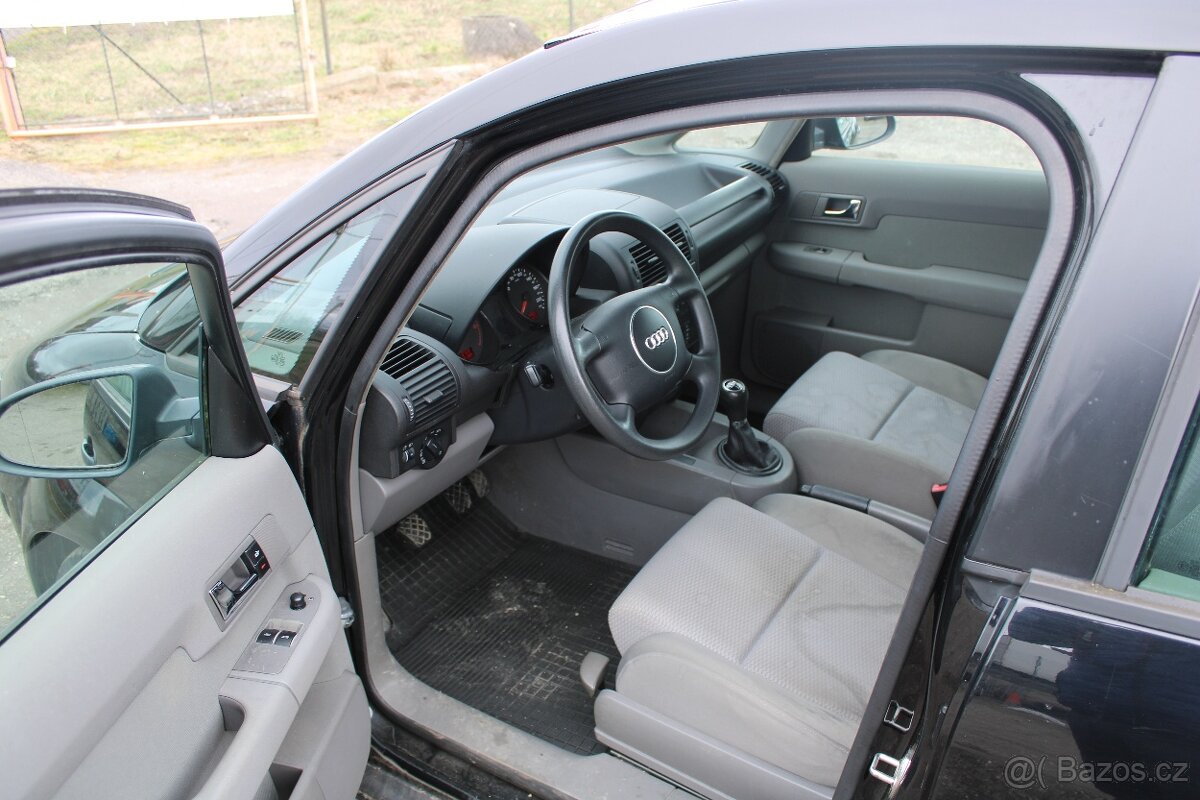 Audi A2, 1,4i 55KW, STK 5/2027, KLIMA, r.v. 2001 - 9