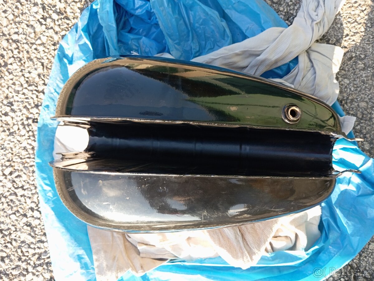 Nádrž Jawa ČZ - 9