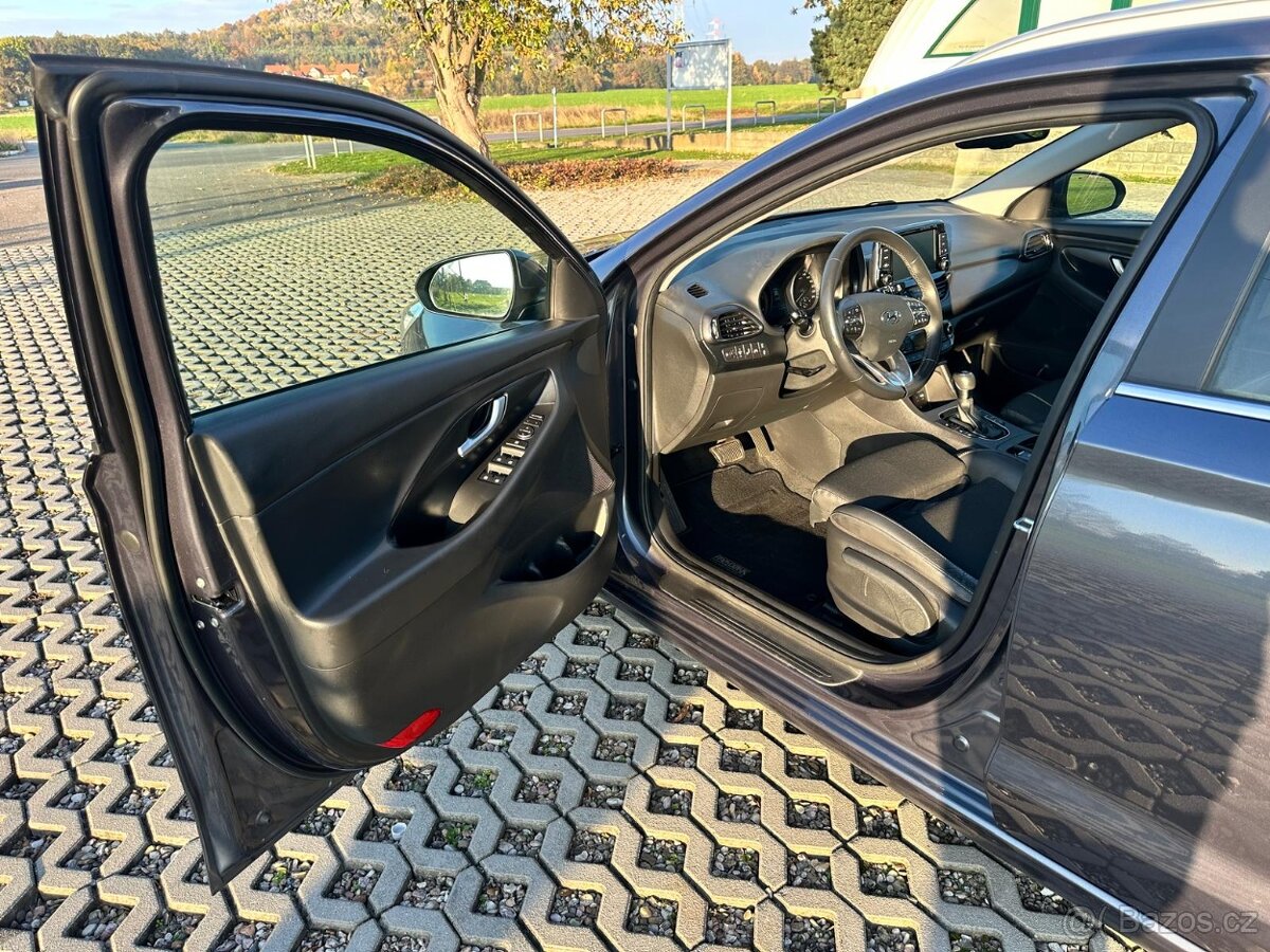 Hyundai i30 combi, 1.6 CRDI, 100 kW, Premium, aut, DPH - 9