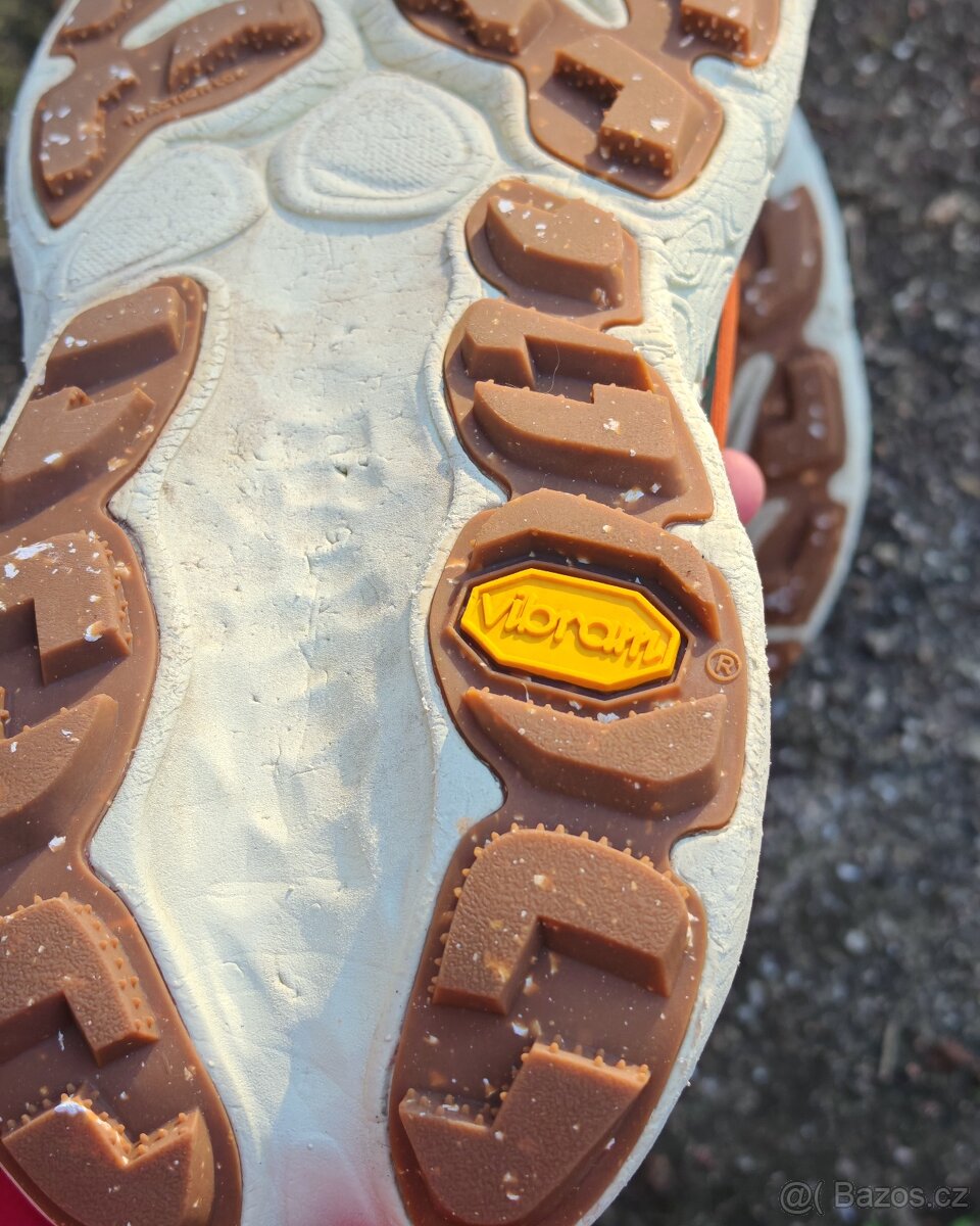 Boty NEW BALANCE Fresh Foam X Trail More v3 - vel. 42 EU - 9