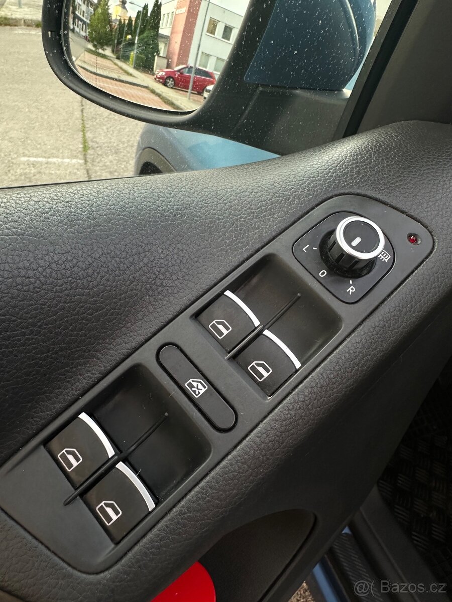 Volkswagen VW Tiguan 2.0 TDI 125kw CR 4x4,Navi,Tažné,2011 - 9