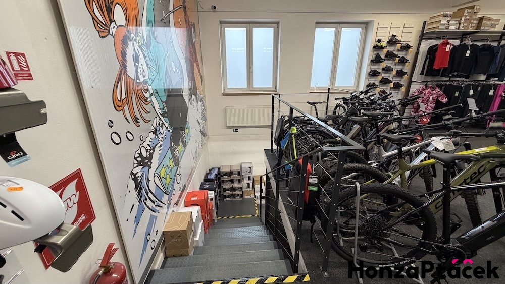 Pronájem, Obchodní prostory – Klapkova, Kobylisy - 9