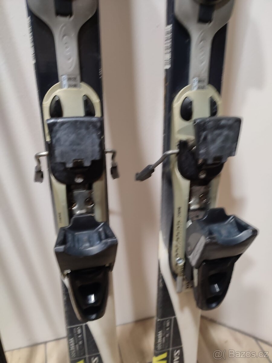 Lyže Salomon Verse 500 s vázáním a holemi - 9