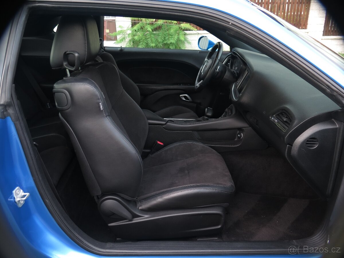 Dodge Challenger, 6.4 SRT - T/A edice - DPH - 9