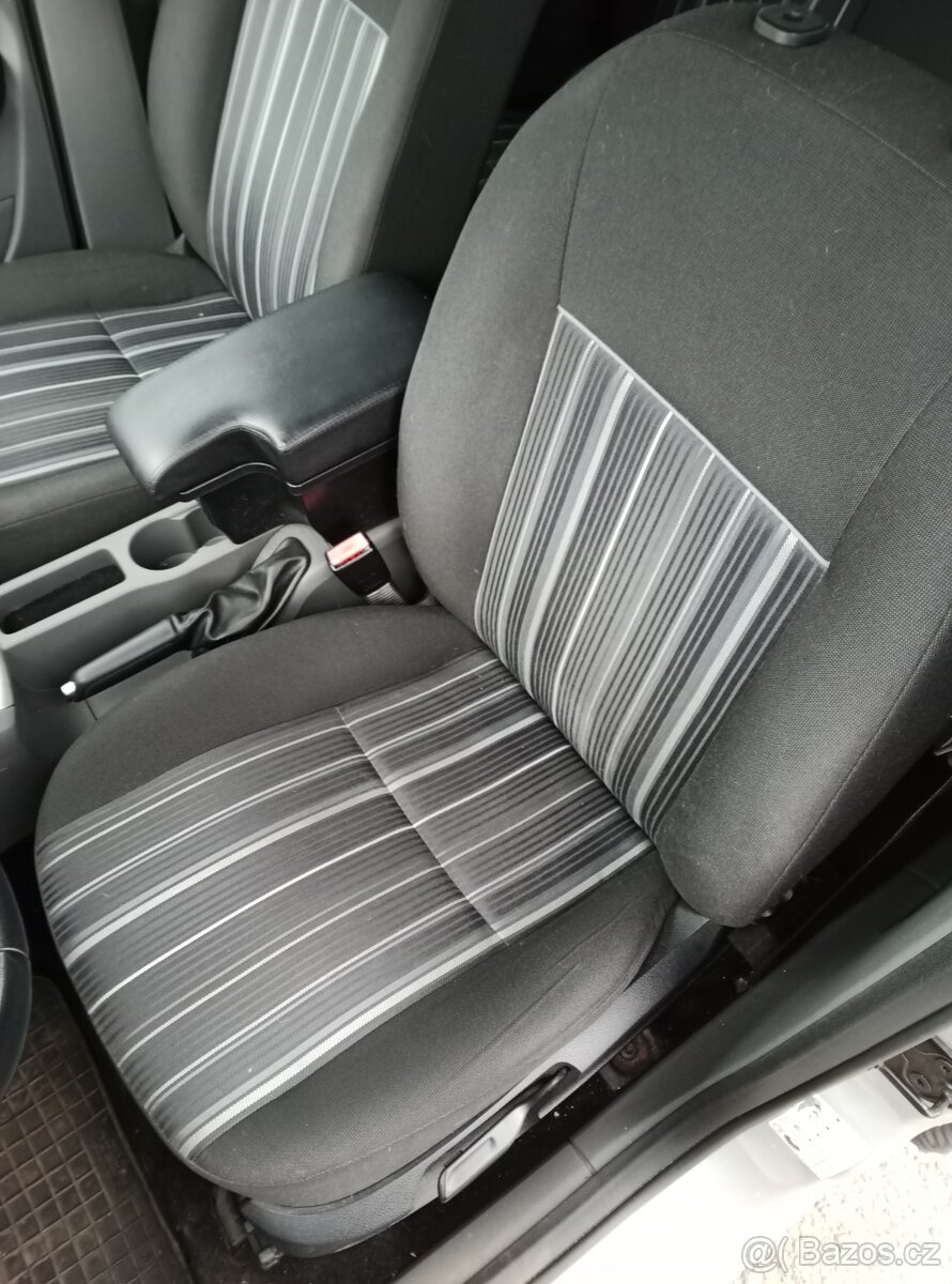 Ford Focus 1.6 TDCI - 9