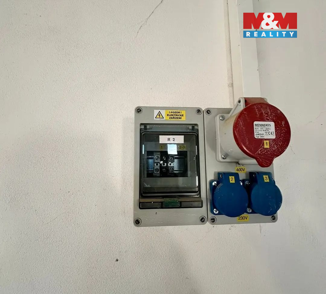 Pronájem skladu, 350 m², Kladno, ul. Libušina - 9